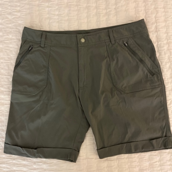 Reel Legend Shorts - Picture 1 of 2